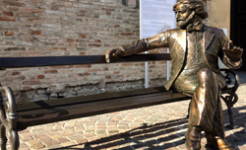 La statua di Giuseppe Verdi a Parma